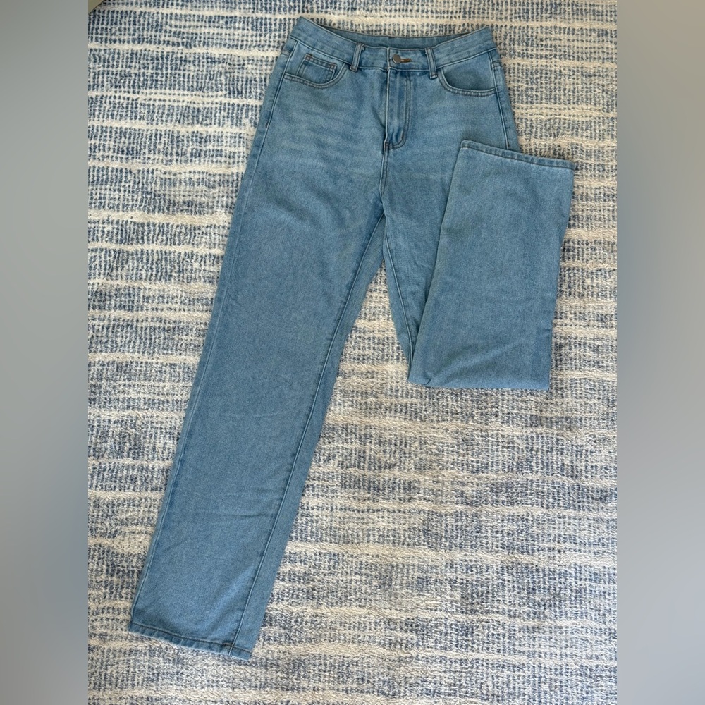 SHEIN Women's Straight Leg Blue Jeans